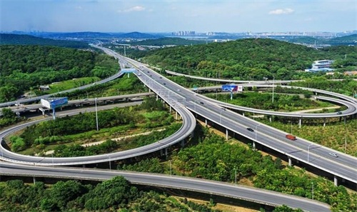 景东钢筋套筒应用于高速公路